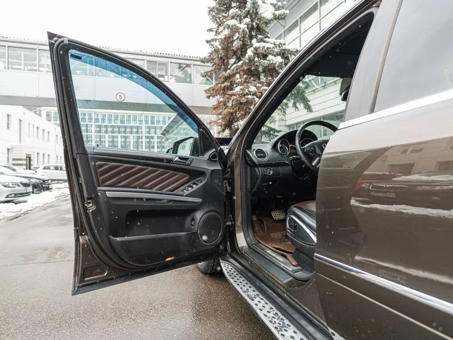 Mercedes-Benz GL-класс 2012