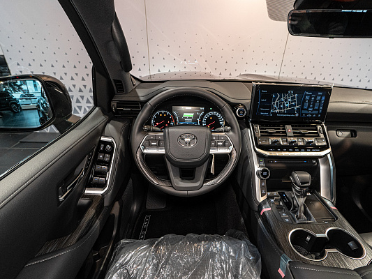 Toyota Land Cruiser 300 Premium 3.5 AT Black