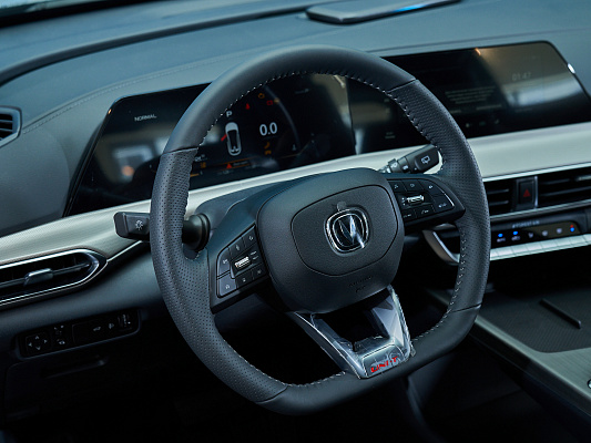 Changan UNI-T Tech 1.5 AMT Grey 2