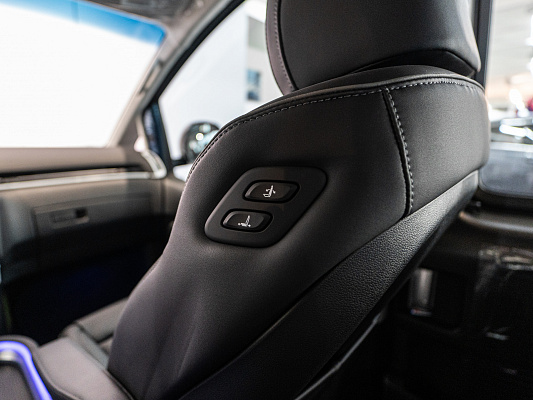 Hyundai Staria Premium 2.2d AT Black